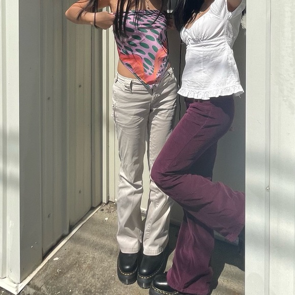 Y2k low rise cargos! in size small - Picture 2 of 2